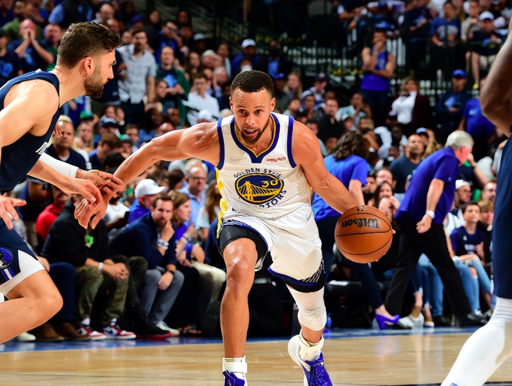 J9游戏官方网站关于风云突变里昂集结日复出首秀库里与30激战C9分钟，今晨巴黎圣日耳曼回应争议直接炸裂的信息